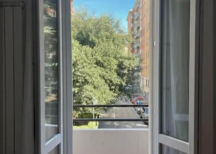 - Luna 2 Apartment *
